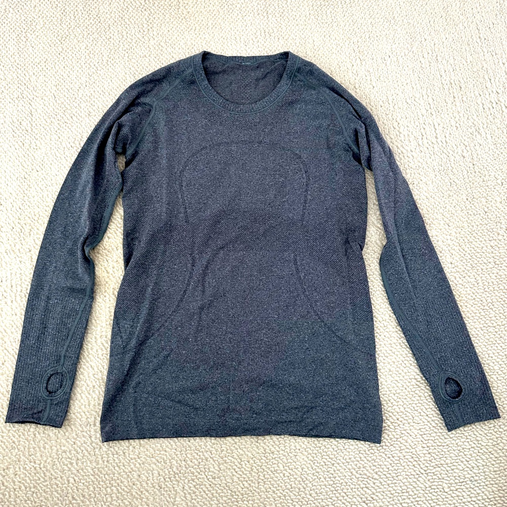 Lululemon long sleeve t shirt